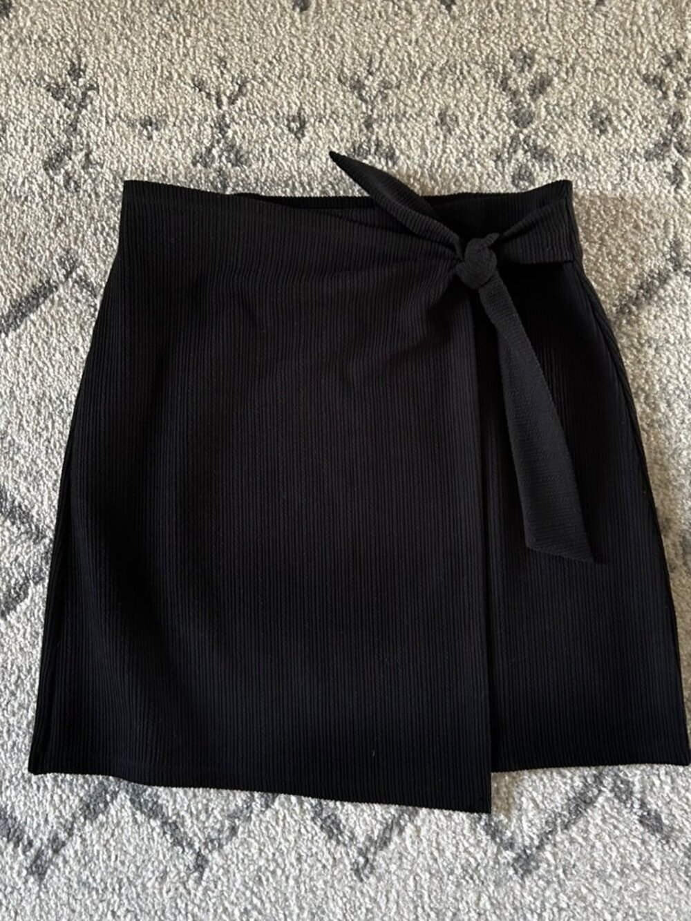 NEW Loft Black Ribbed Texture Faux Wrap Skirt Tie Front Size Medium Women's